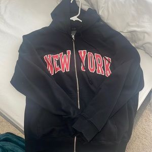 BRANDY MELVILLE new york black zip up